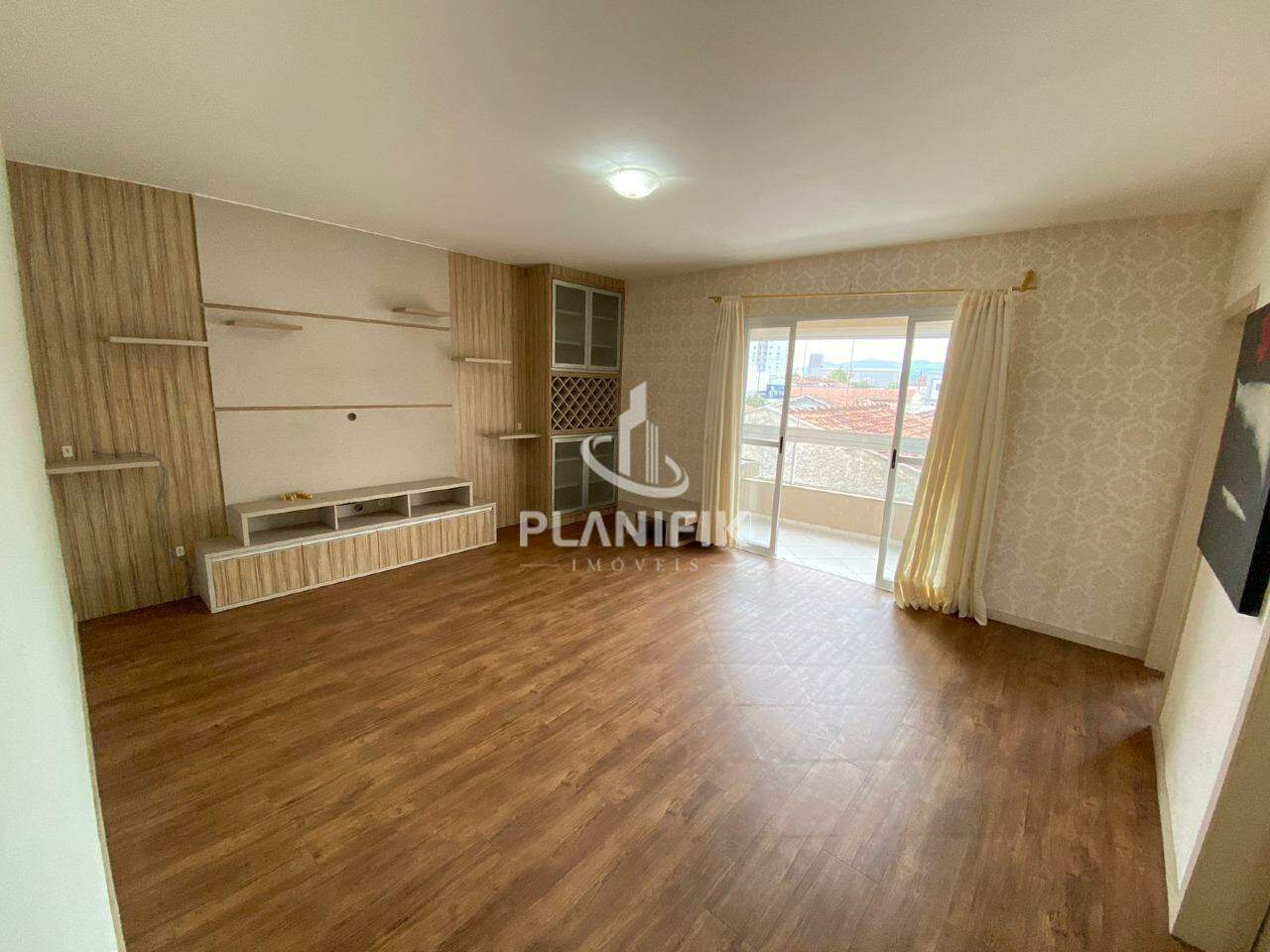 Apartamento de 2 quartos, 104m² no bairro Santa Terezinha, em Brusque | Eu Corretor