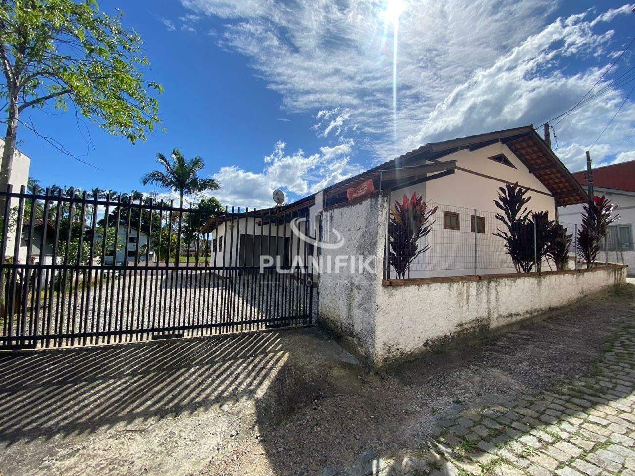 Casa de 4 quartos, 200m² no bairro Guarani, em Brusque | Eu Corretor