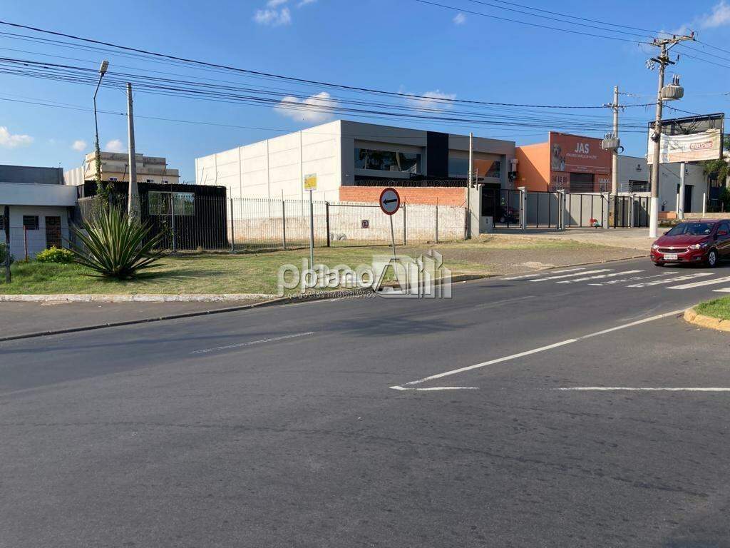 Terreno Comercial para aluguel, com 900m², - Morada do Vale I - Gravataí / RS por R$ 6.700,00: 
