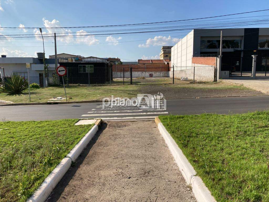 Terreno Comercial para aluguel, com 900m², - Morada do Vale I - Gravataí / RS por R$ 6.700,00: 