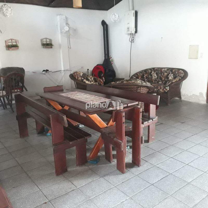 Casa para aluguel, com 184,75m², 2 quartos - Salgado Filho - Gravataí / RS por R$ 6.000,00: 