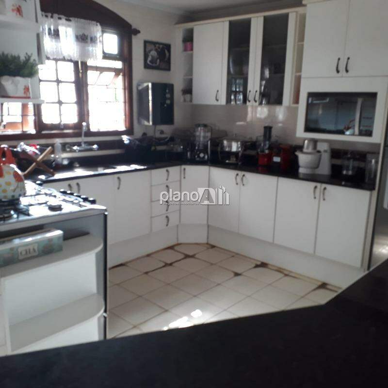 Casa para aluguel, com 184,75m², 2 quartos - Salgado Filho - Gravataí / RS por R$ 6.000,00: 