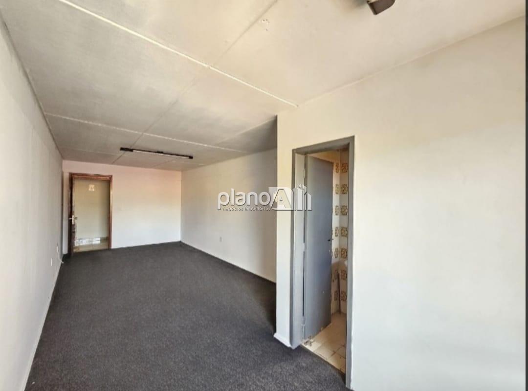 Sala Galeria Dom João Becker para aluguel, com 30,36m², - Centro - Gravataí / RS por R$ 910,00: 