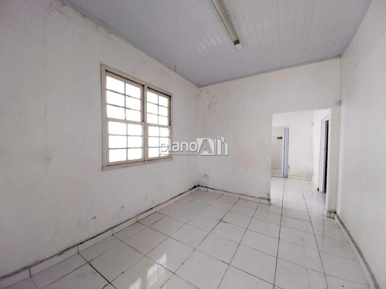 Casa Comercial para aluguel, com 120m², 3 quartos - Centro - Gravataí / RS por R$ 3.900,00: 
