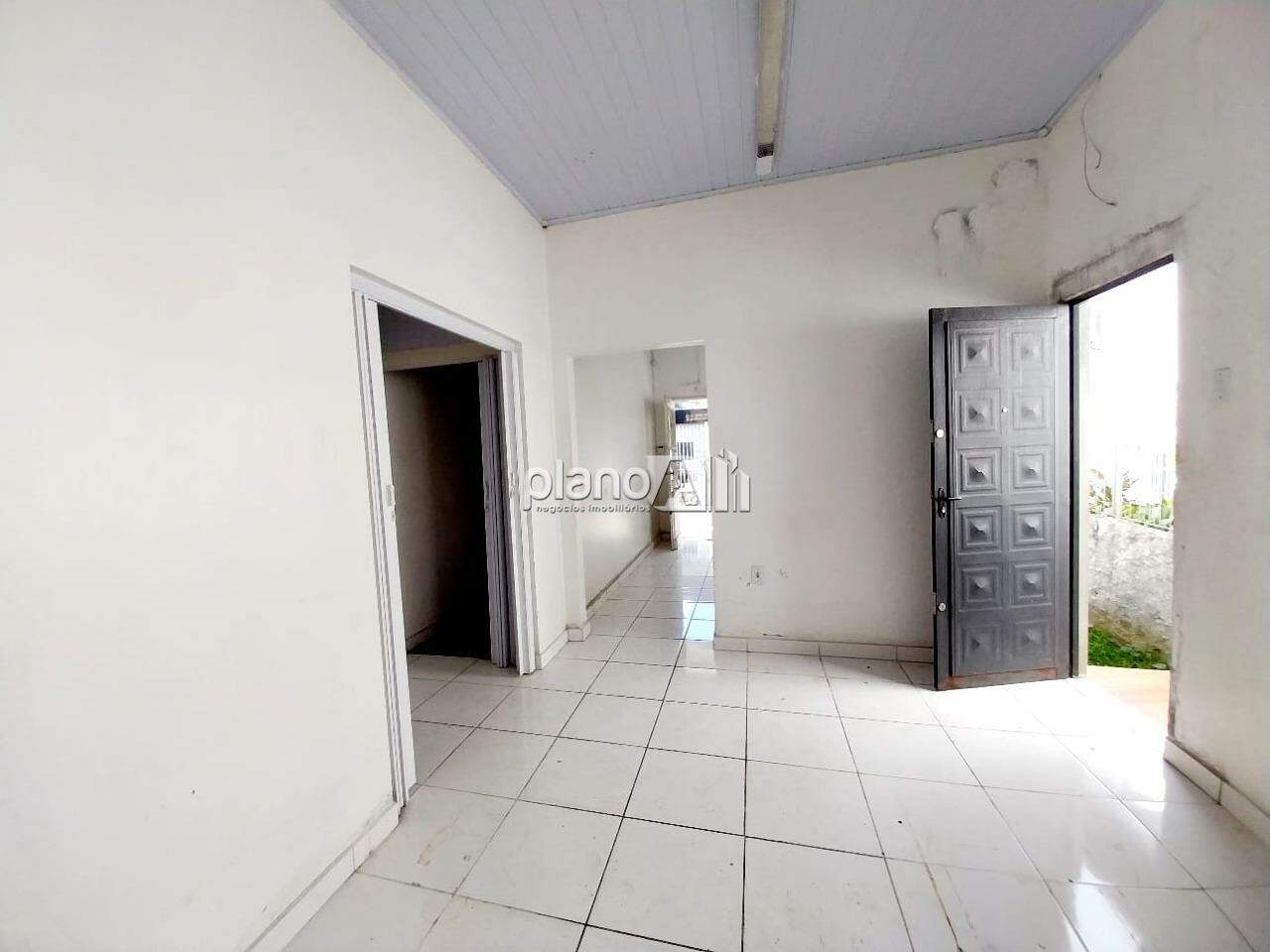 Casa Comercial para aluguel, com 120m², 3 quartos - Centro - Gravataí / RS por R$ 3.900,00: 