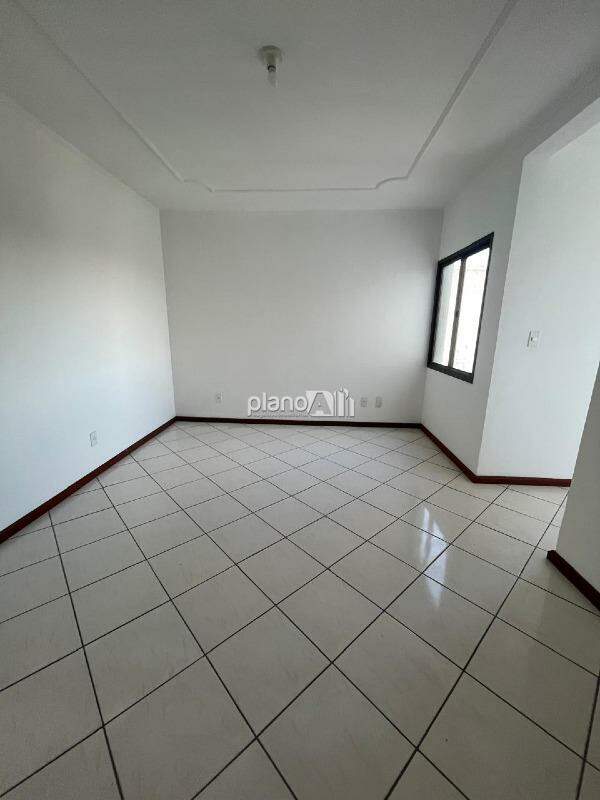 Apartamento Residencial Pedro Dihl Paim para aluguel, com 120m², 2 quartos - Centro - Gravataí / RS por R$ 1.800,00: 