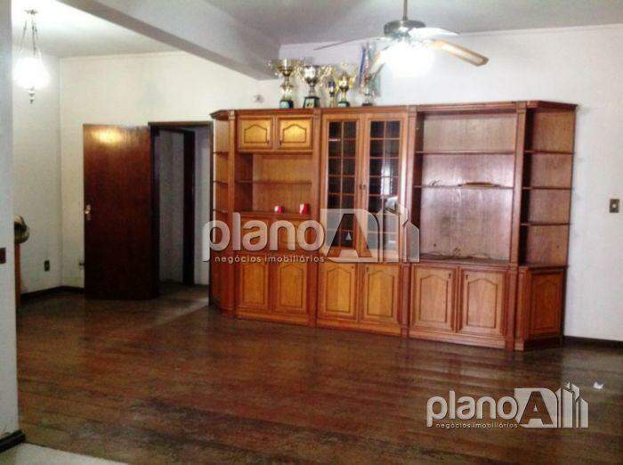 Casa Comercial para aluguel, com 304,84m², 3 quartos - Centro - Gravataí / RS por R$ 9.800,00: 