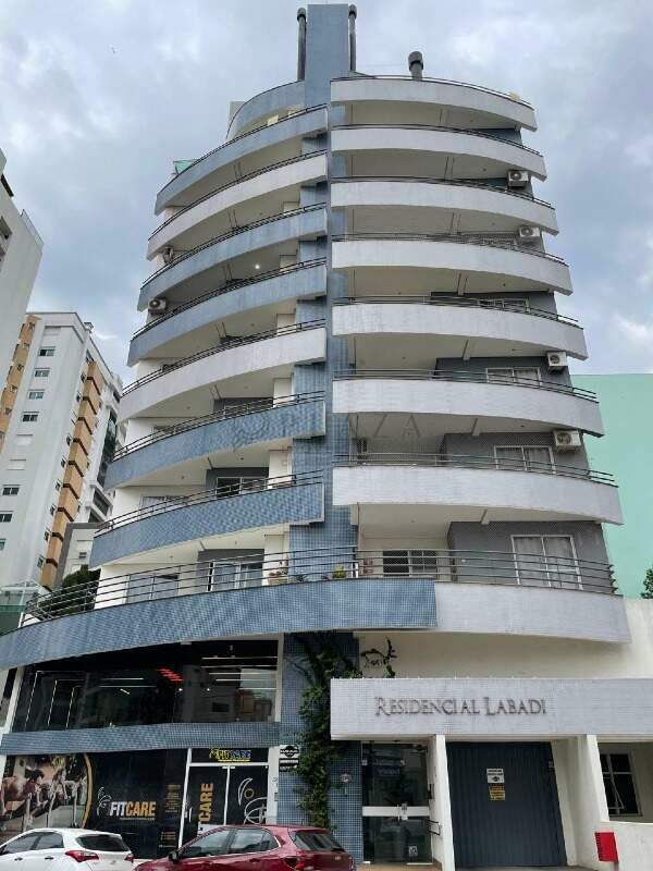 Apartamento para alugar com 3 quartos, 205m² no Centro em Chapecó – Foto 1