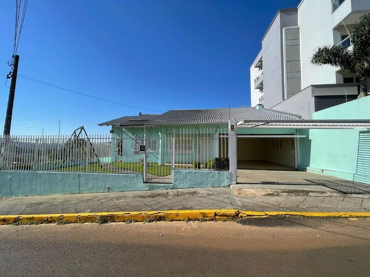 Casa para alugar com 4 quartos, 260m² no São Cristóvão em Chapecó – Foto 1