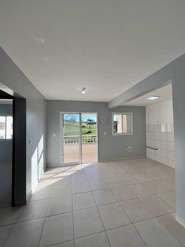 Apartamento para alugar com 2 quartos, 82m² no Bom Pastor em Chapecó – Foto 2