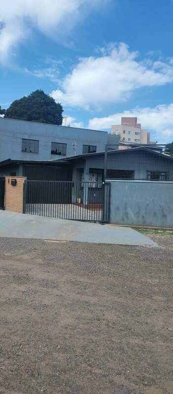 Casa à venda com 4 quartos, 215m² no Passo dos Fortes em Chapecó - Foto 2