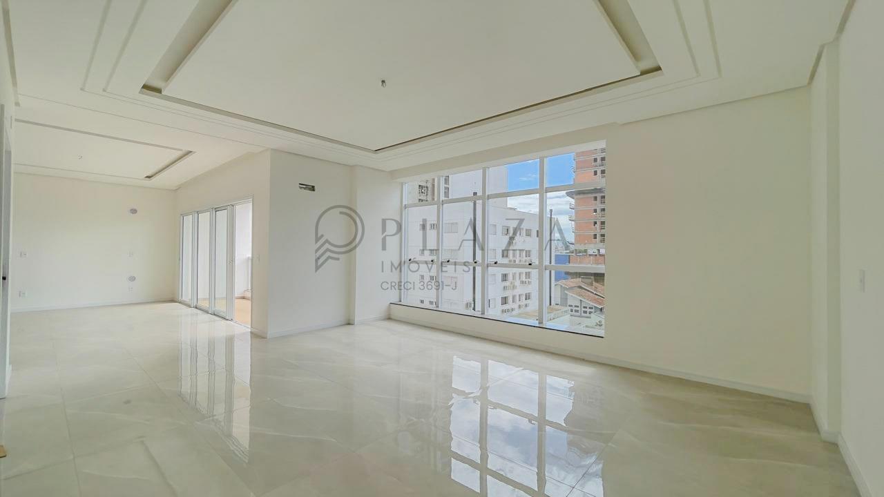 Apartamento à venda com 4 quartos, 232m² no Centro em Chapecó - Foto 4
