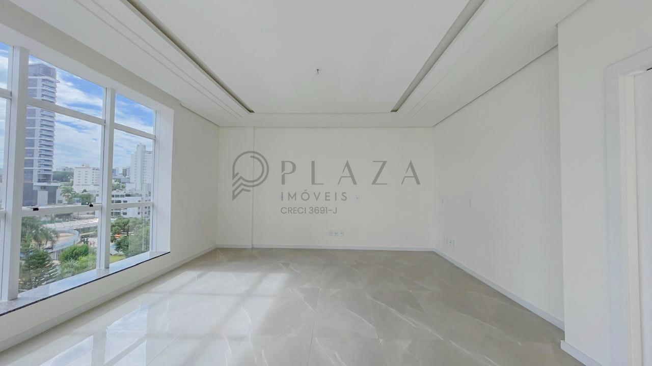 Apartamento à venda com 4 quartos, 232m² no Centro em Chapecó - Foto 2