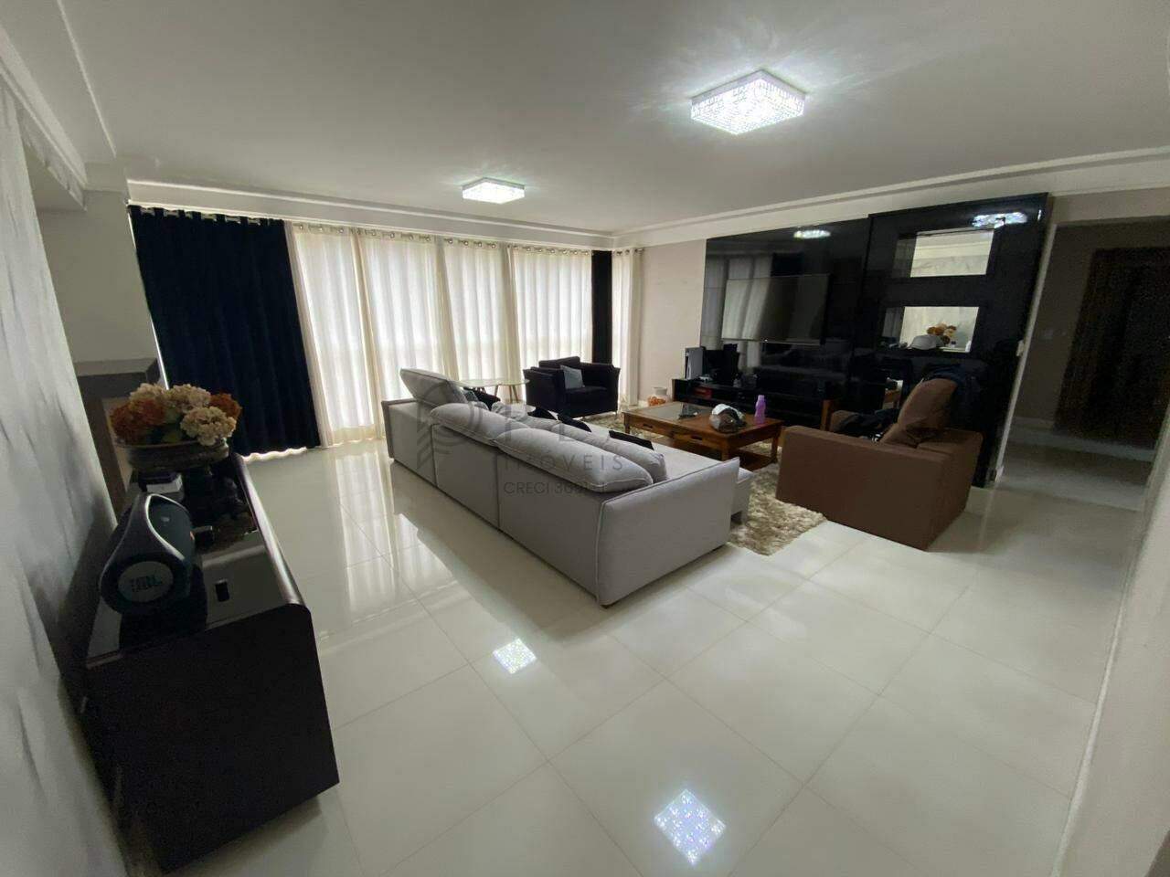 Apartamento para alugar com 3 quartos, 235m² no Centro em Chapecó – Foto 4