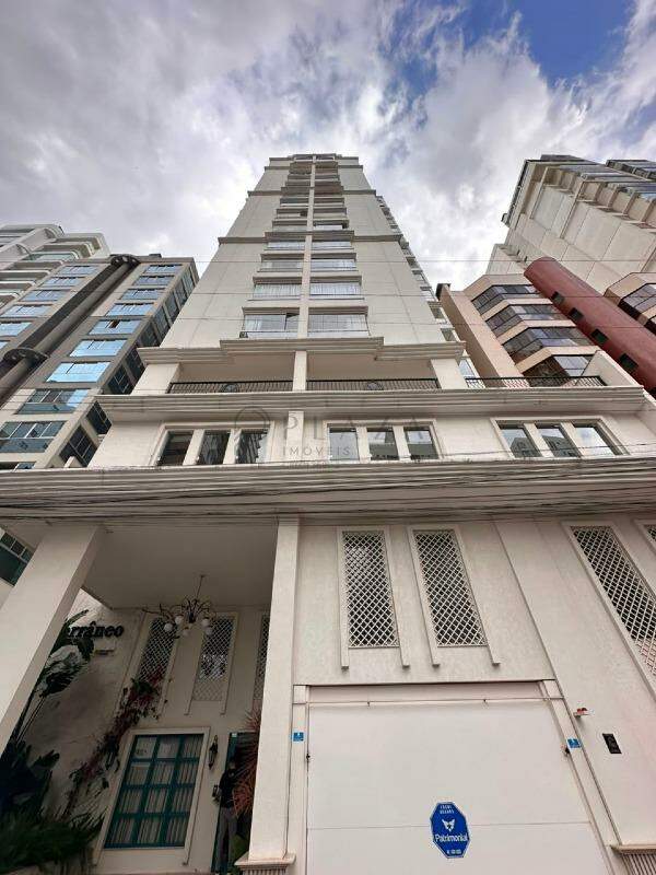 Apartamento para alugar com 3 quartos, 183m² no Centro em Chapecó – Foto 1
