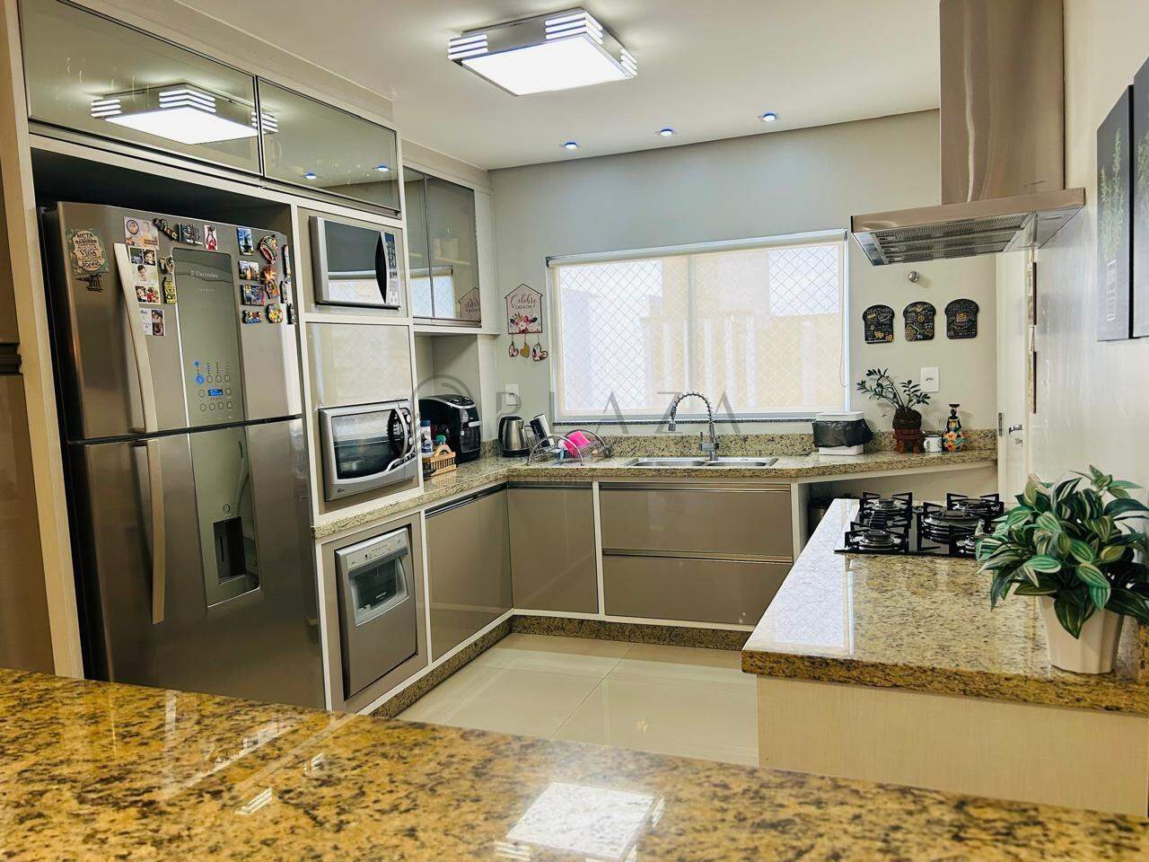 Apartamento para alugar com 3 quartos, 140m² no Jardim Itália em Chapecó – Foto 3
