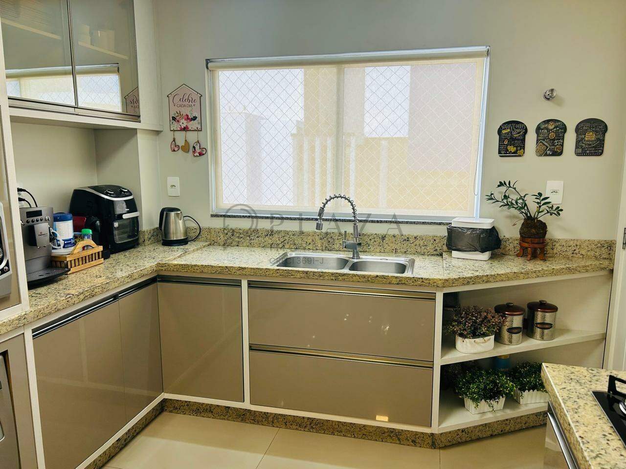 Apartamento para alugar com 3 quartos, 140m² no Jardim Itália em Chapecó – Foto 4