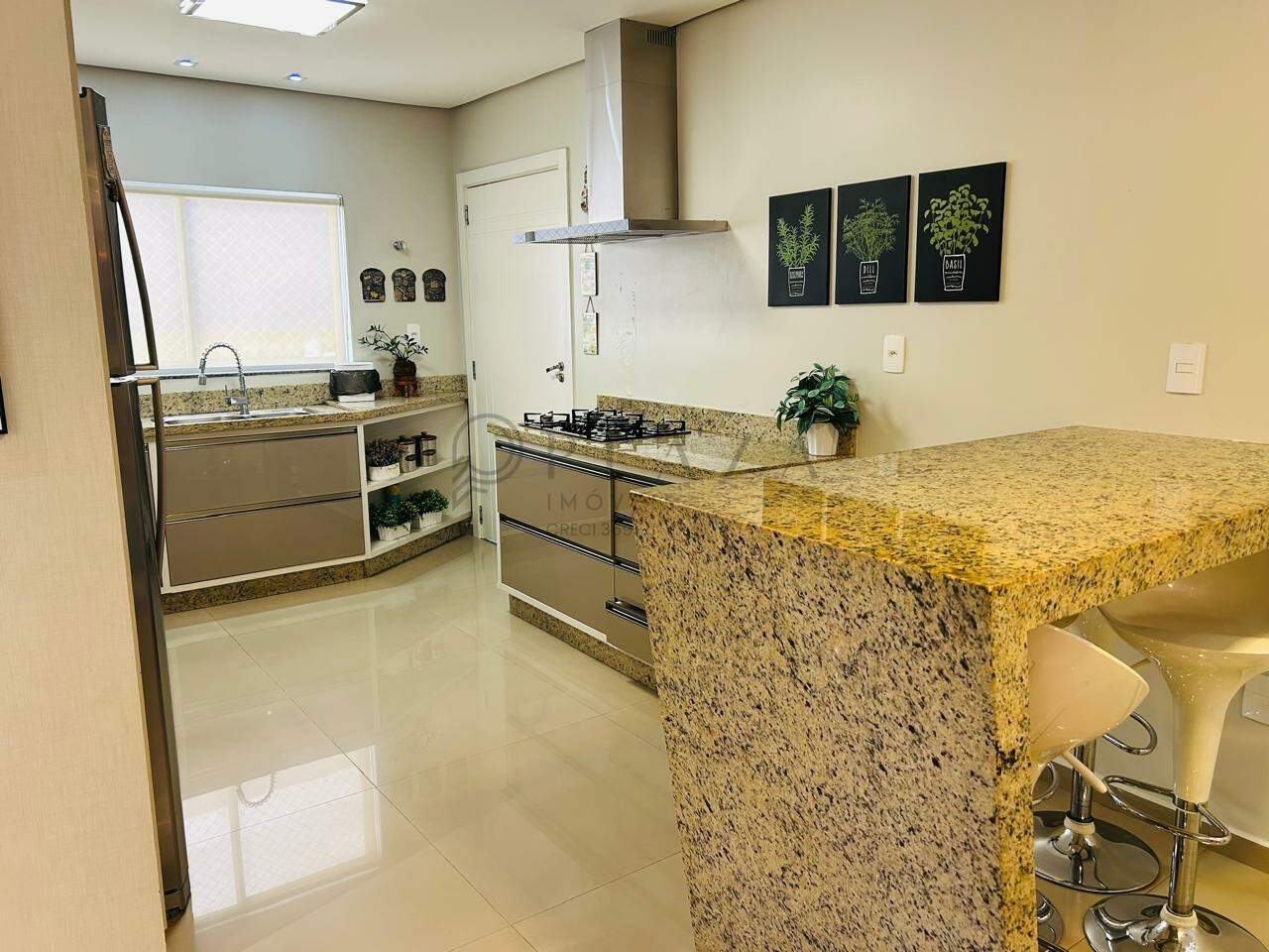 Apartamento para alugar com 3 quartos, 140m² no Jardim Itália em Chapecó – Foto 2