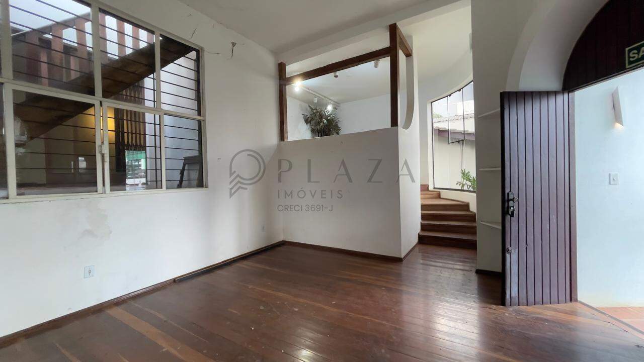  Casa Comercial para alugar com 4 quartos, 304m² no Maria Goretti em Chapecó – Foto 6