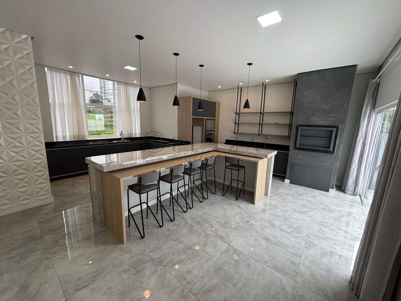 Apartamento à venda com 3 quartos, 235m² no Centro em Chapecó - Foto 1