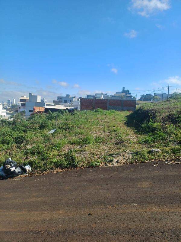Terreno à venda com 360m² no Jardim Europa em Chapecó - Foto 1