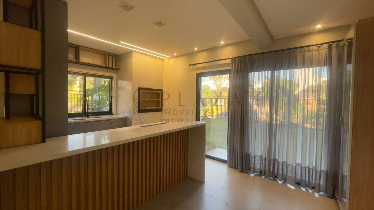Casa para alugar com 3 quartos, 200m² no Maria Goretti em Chapecó – Foto 2