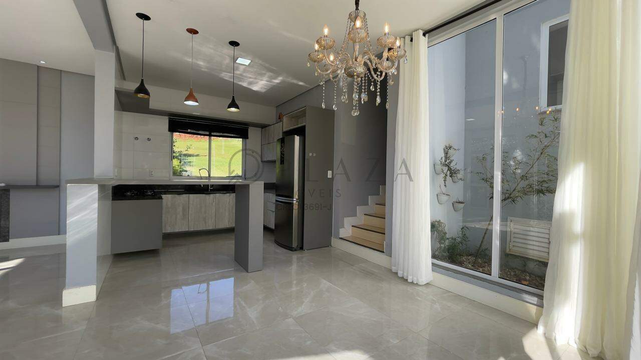 Casa para alugar com 3 quartos, 237m² no Espelho Das Águas em Chapecó – Foto 4