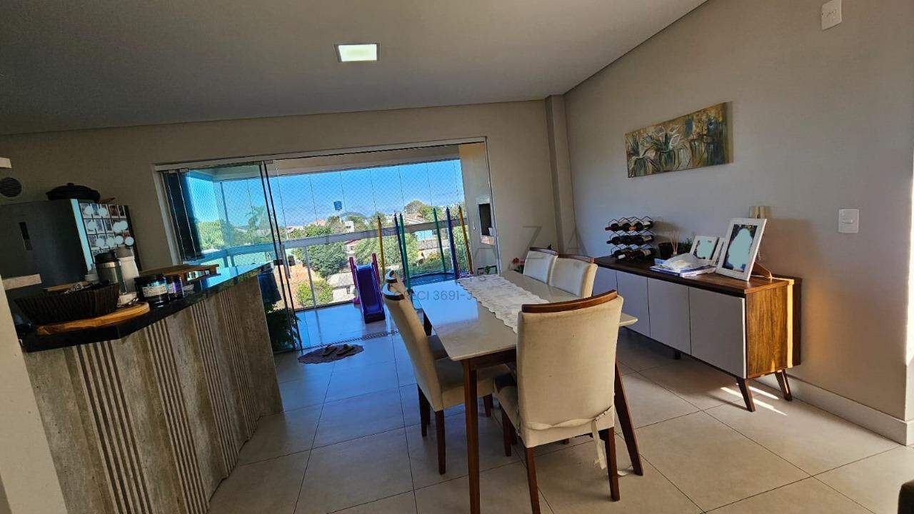 Apartamento para alugar com 3 quartos, 112m² no Universitário em Chapecó – Foto 2