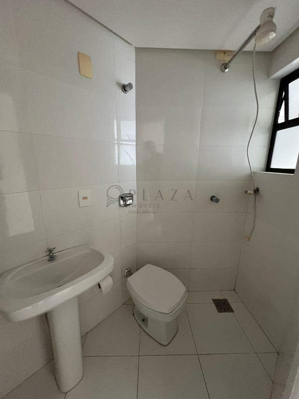 Apartamento para alugar com 3 quartos, 153m² no Centro em Chapecó – Foto 8