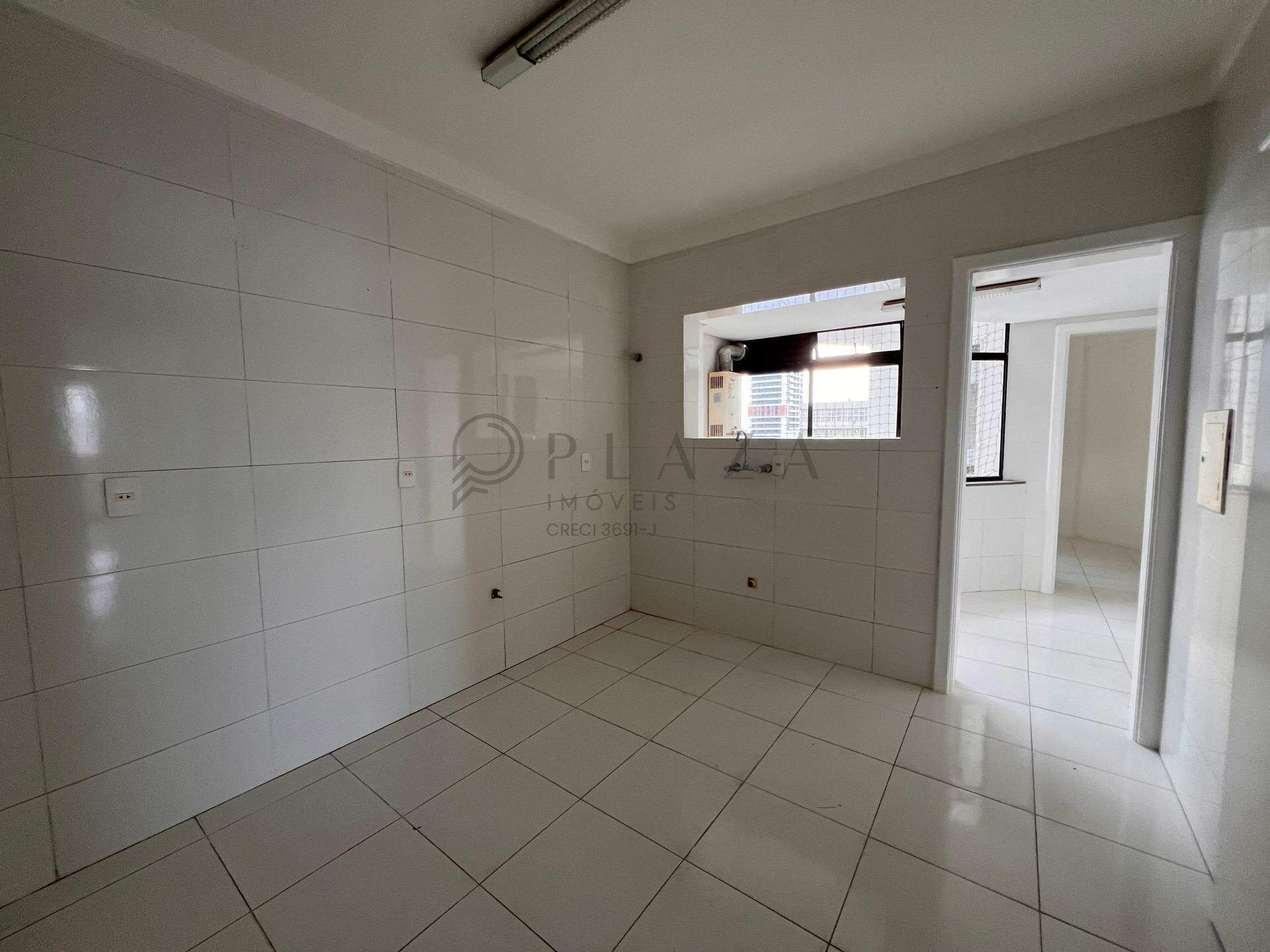 Apartamento para alugar com 3 quartos, 153m² no Centro em Chapecó – Foto 2