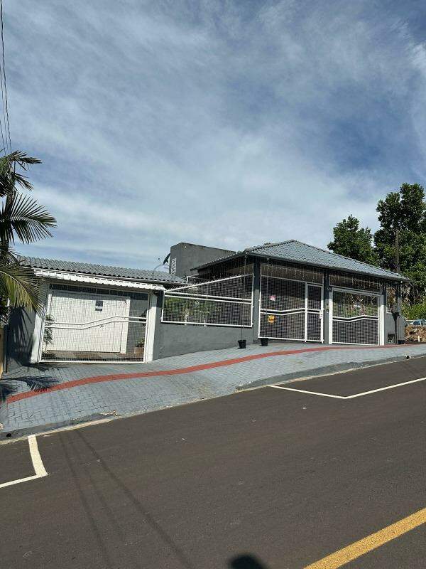 Casa à venda com 4 quartos, 243m² no Esplanada em Chapecó - Foto 2
