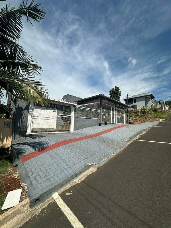 Casa à venda com 4 quartos, 243m² no Esplanada em Chapecó - Foto 3