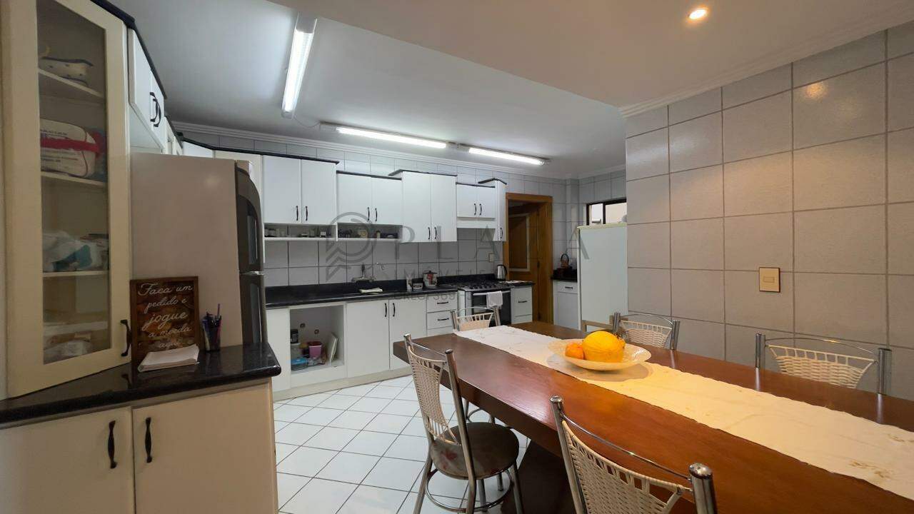 Apartamento para alugar com 4 quartos, 220m² no Centro em Chapecó – Foto 6