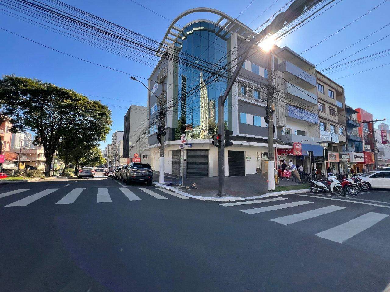 Sala Comercial para alugar com 125m² no Centro em Chapecó – Foto 1