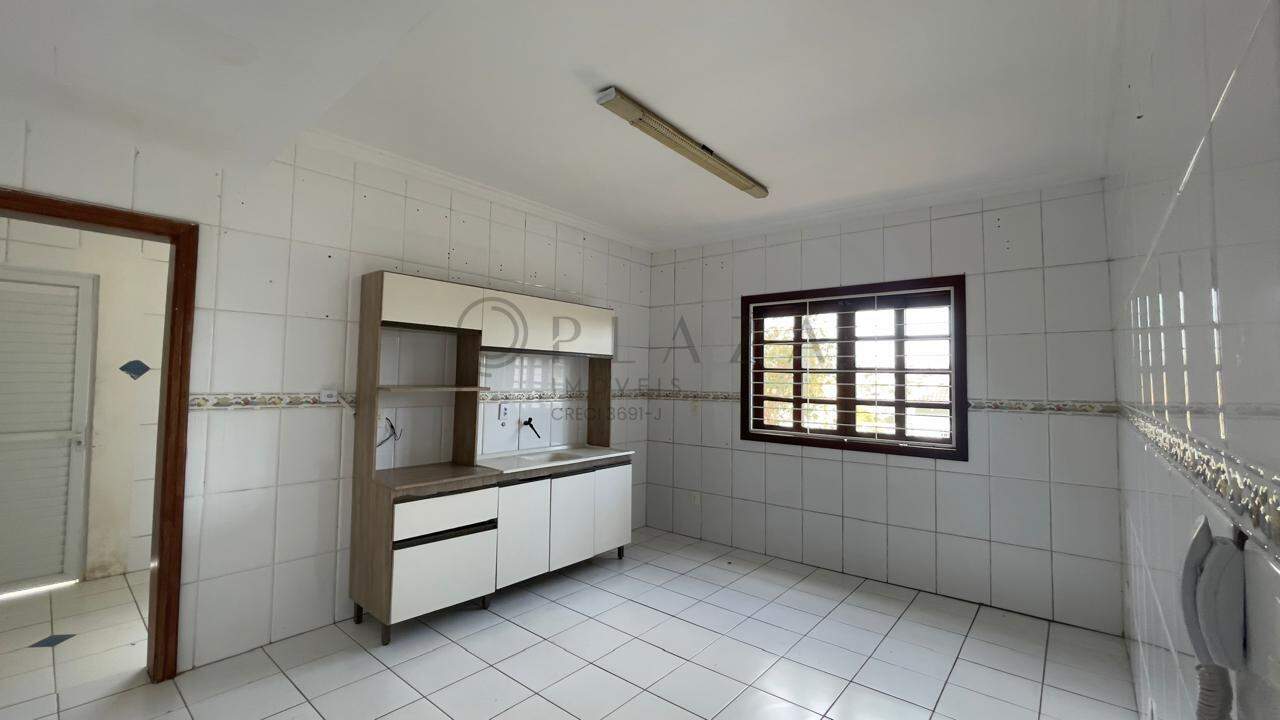 Casa para alugar com 3 quartos, 219m² no Santa Maria em Chapecó – Foto 2
