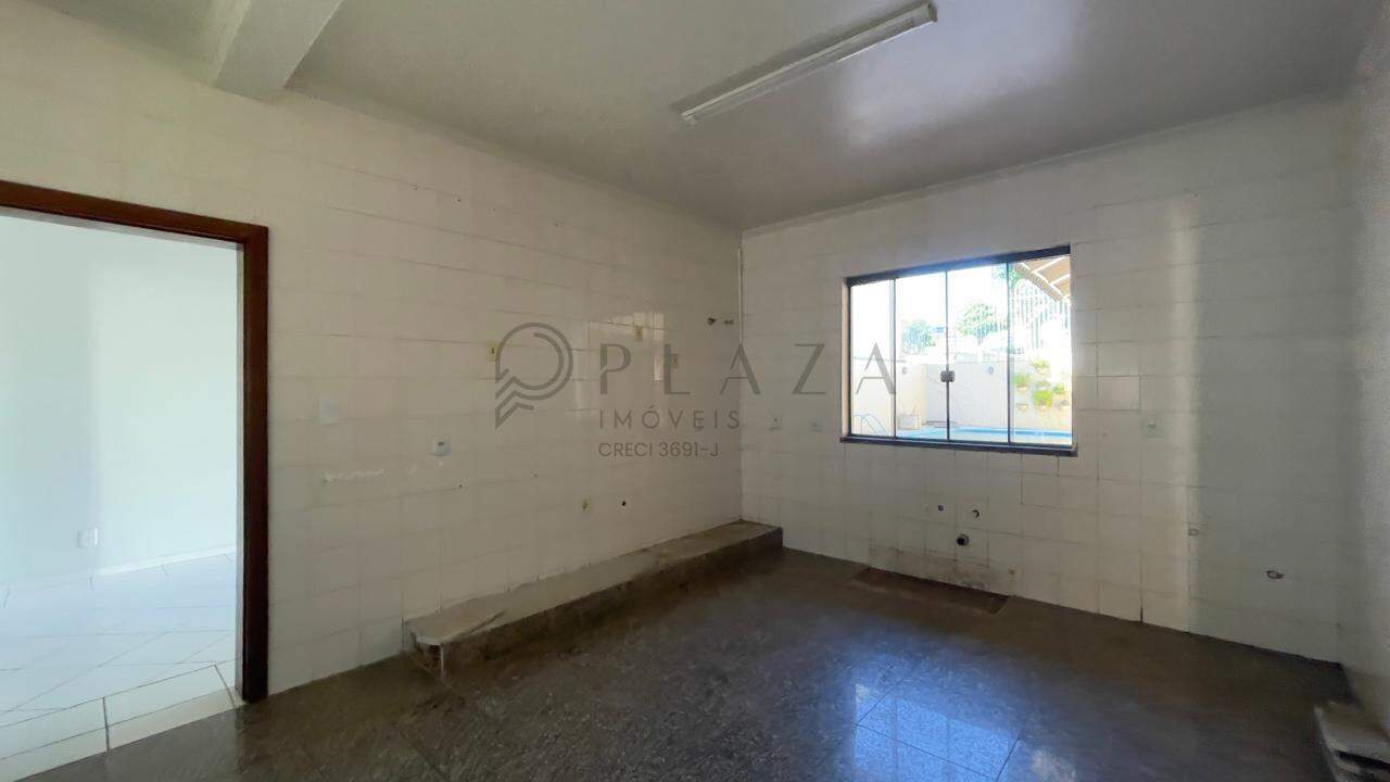  Casa Comercial para alugar com 3 quartos, 200m² no Centro em Chapecó – Foto 8