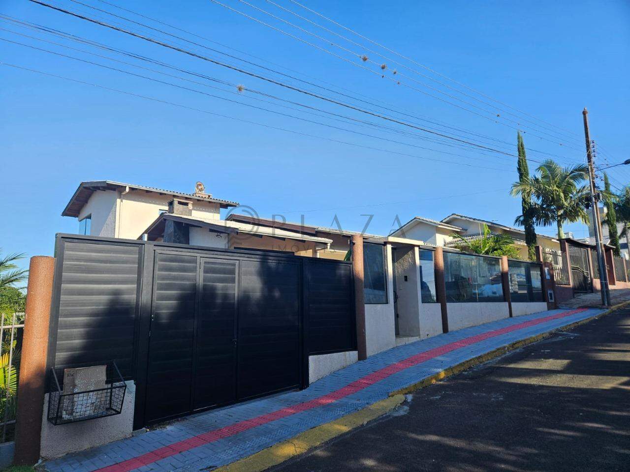Casa para alugar com 4 quartos, 320m² no Engenho Braun em Chapecó – Foto 2