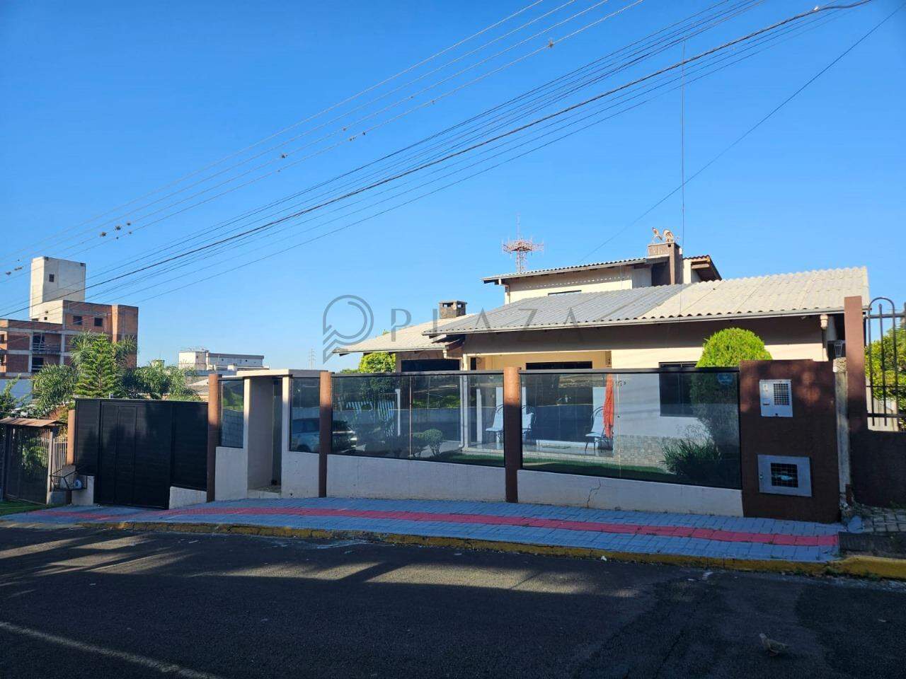 Casa para alugar com 4 quartos, 320m² no Engenho Braun em Chapecó – Foto 1