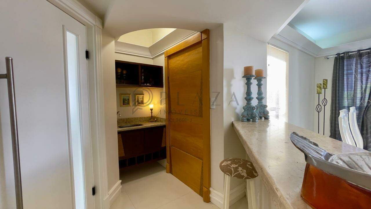 Apartamento para alugar com 3 quartos, 178m² no Centro em Chapecó – Foto 7