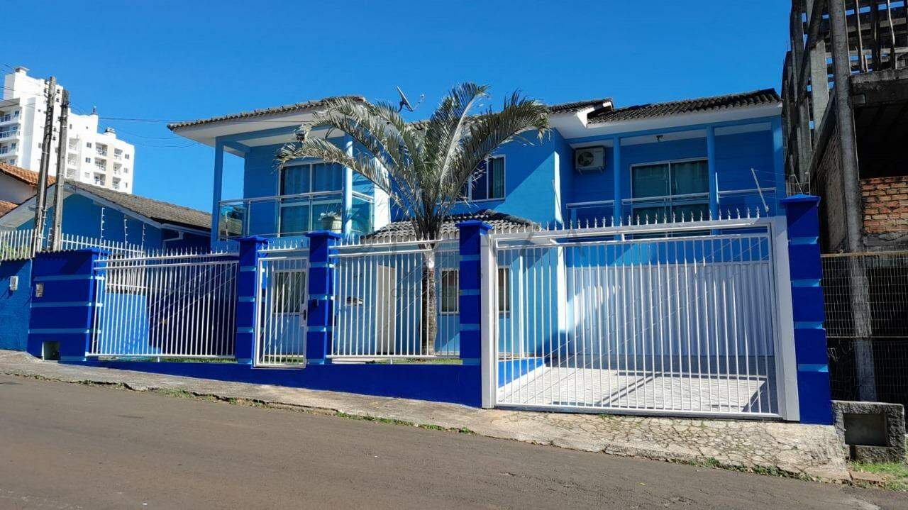 Casa para alugar com 4 quartos, 200m² no São Cristóvão em Chapecó – Foto 1