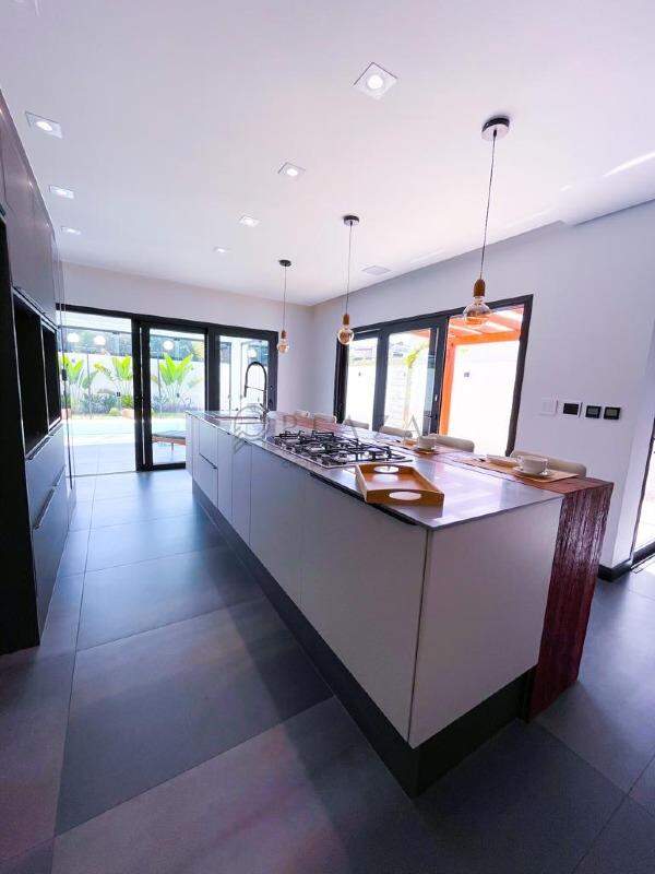 Casa para alugar com 3 quartos, 377m² no Universitário em Chapecó – Foto 4