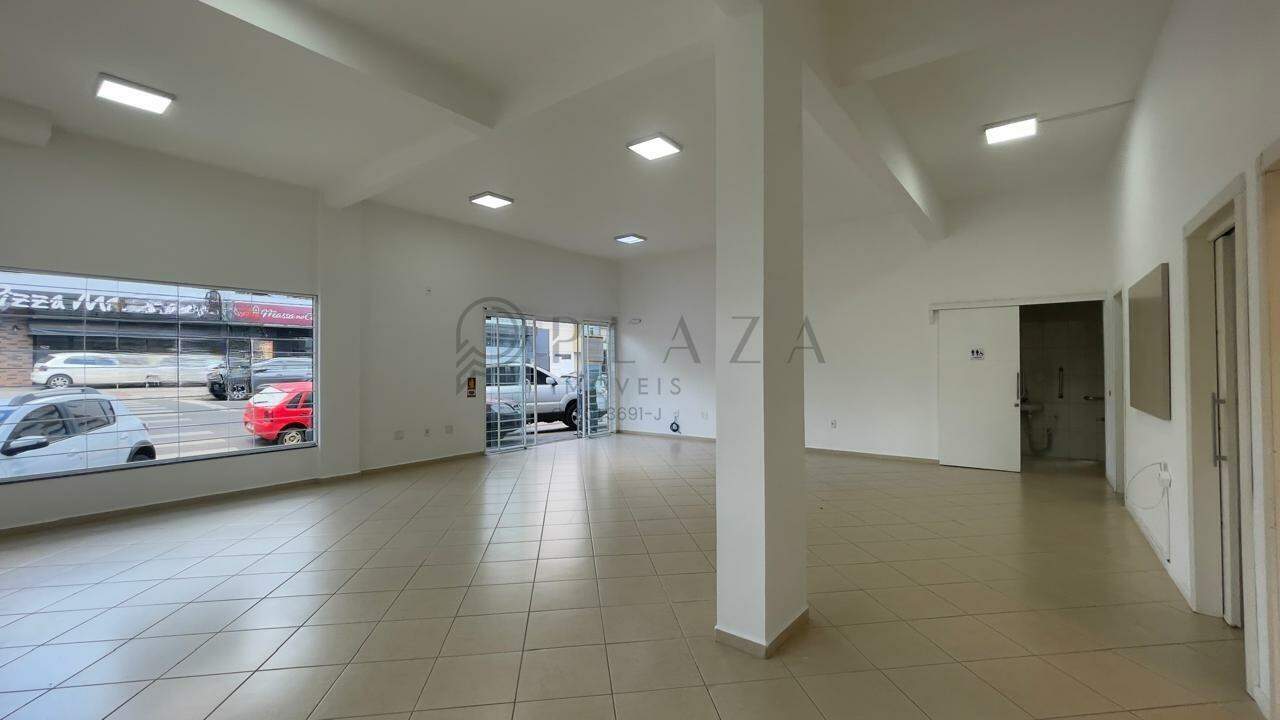 Sala Comercial para alugar com 112m² no Centro em Chapecó – Foto 1