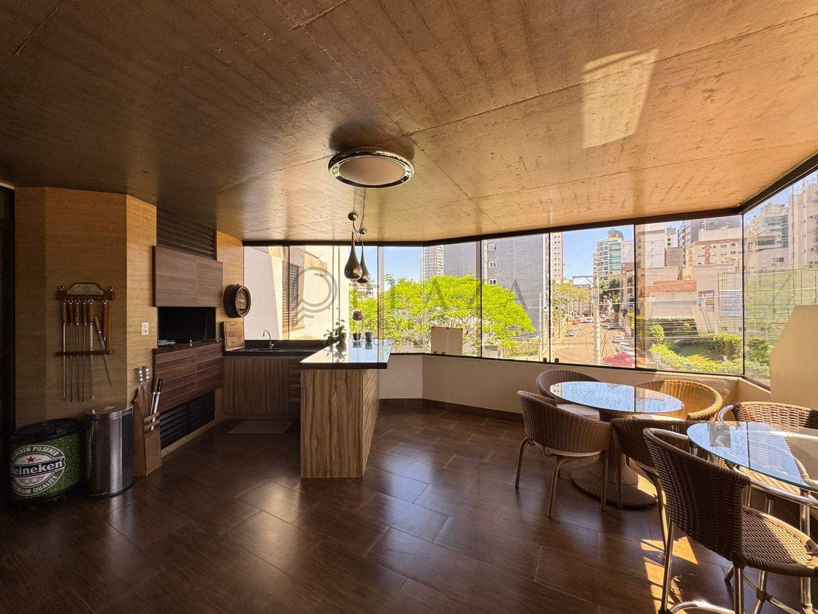 Apartamento à venda com 5 quartos, 249m² no Centro em Chapecó - Foto 5