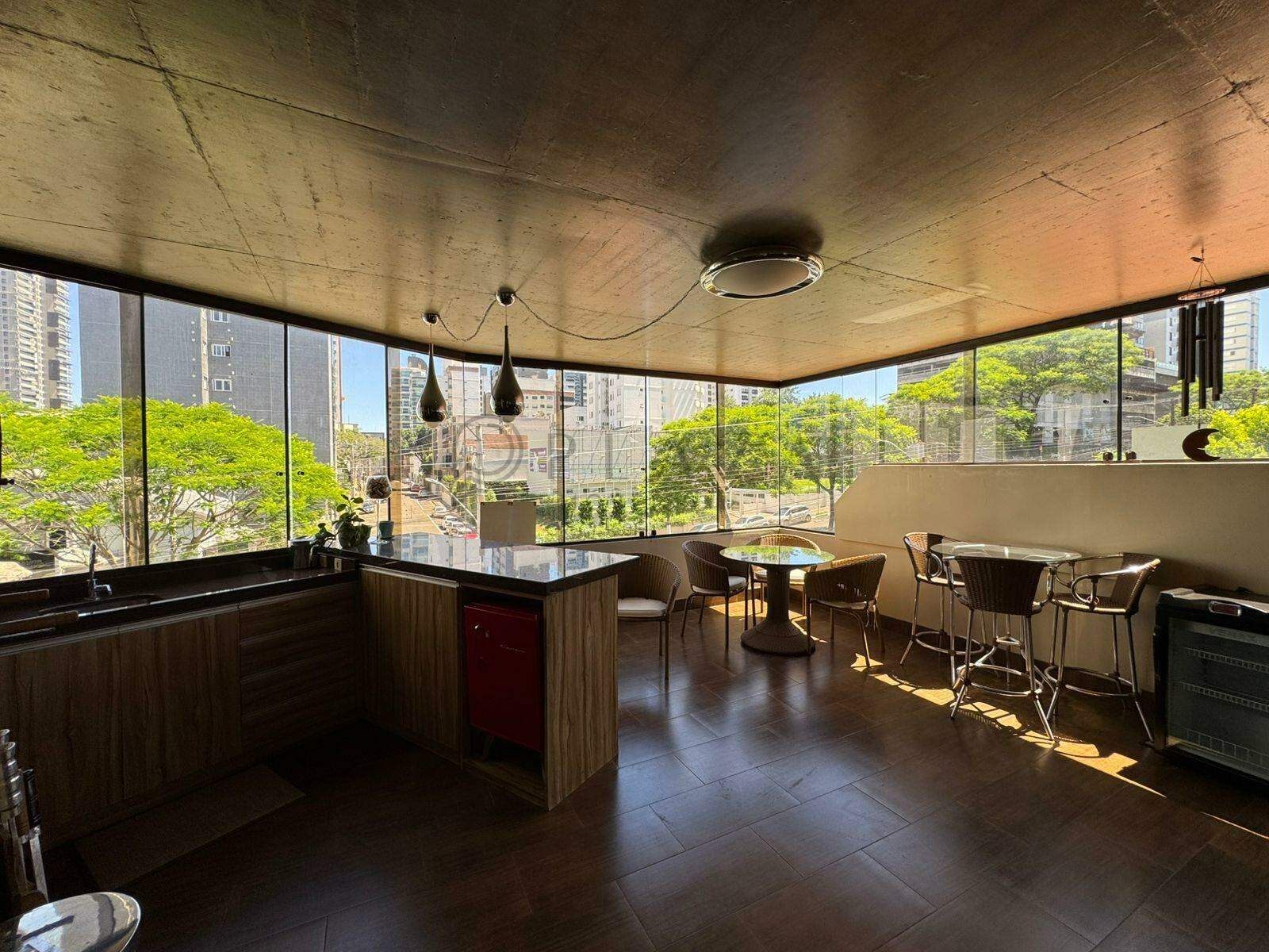 Apartamento à venda com 5 quartos, 249m² no Centro em Chapecó - Foto 3