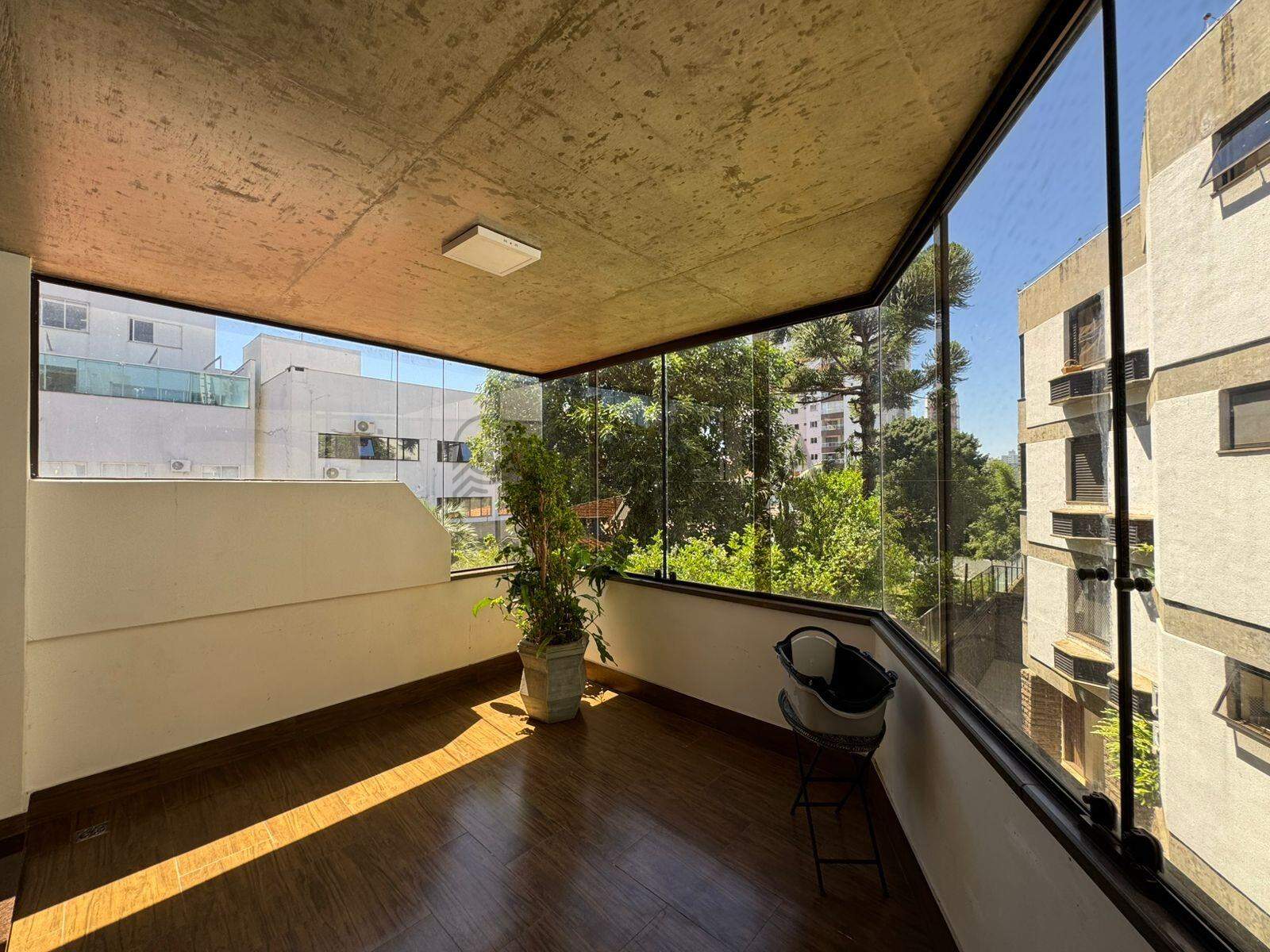 Apartamento à venda com 5 quartos, 249m² no Centro em Chapecó - Foto 4