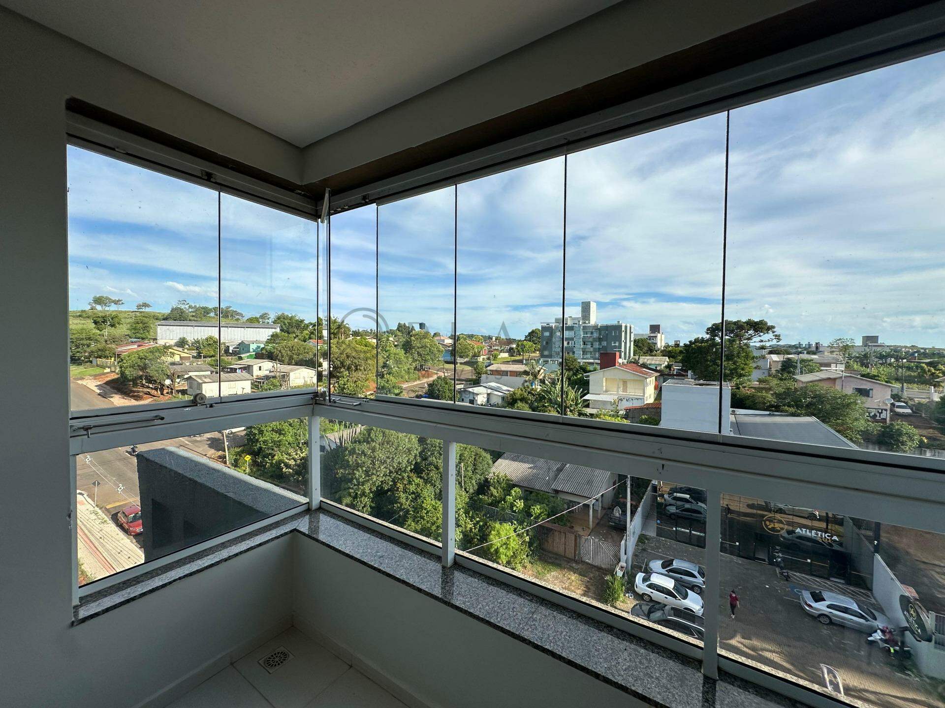 Apartamento à venda com 2 quartos, 72m² no Universitário em Chapecó - Foto 2