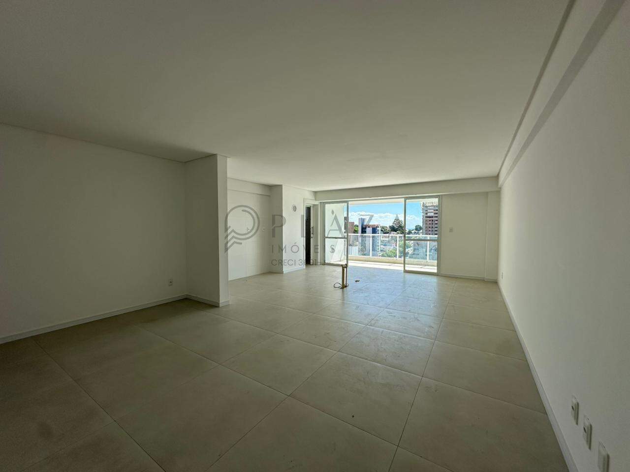 Apartamento à venda com 3 quartos, 127m² no Centro em Chapecó - Foto 2