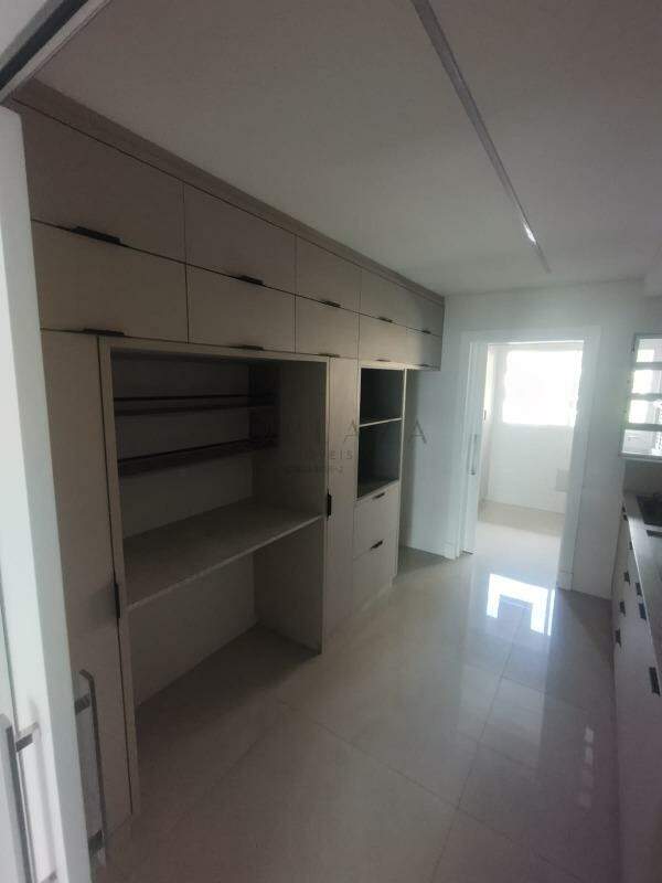 Apartamento para alugar com 3 quartos, 178m² no Centro em Chapecó – Foto 2