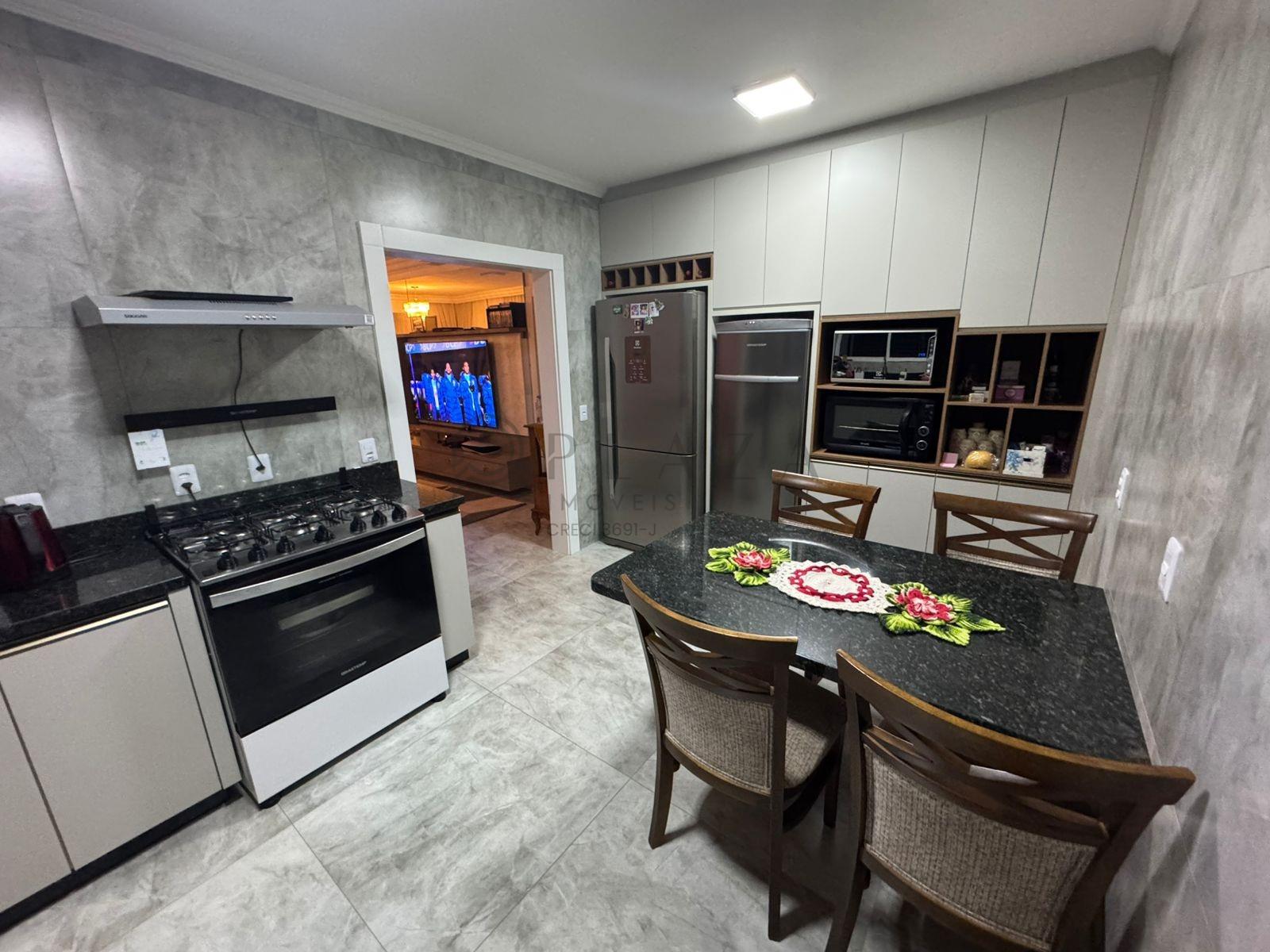 Casa à venda com 5 quartos, 400m² no Presidente Médici em Chapecó - Foto 2