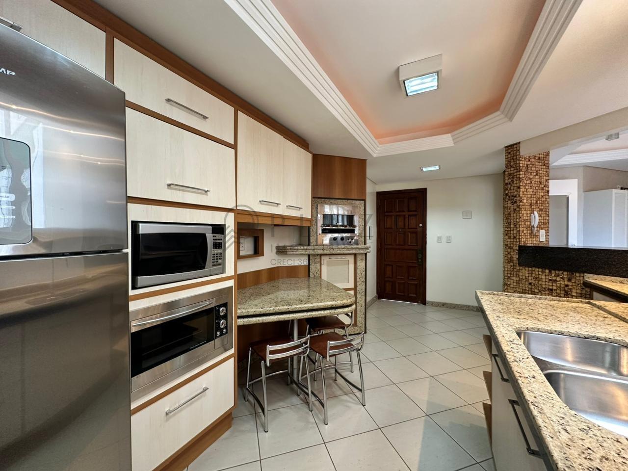 Apartamento para alugar com 3 quartos, 240m² no Centro em Chapecó – Foto 6